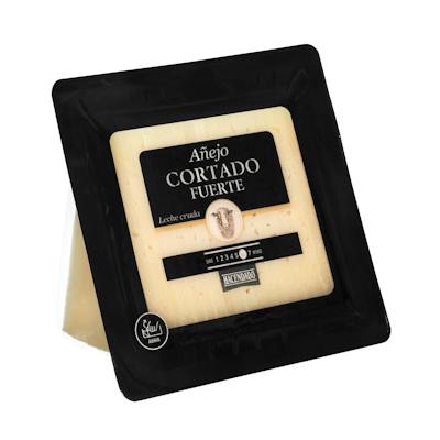 Queso añejo fuerte de oveja Hacendado cortado en cuñitas